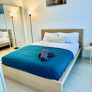  Apartment Elegant Near Eaton Centre Mall